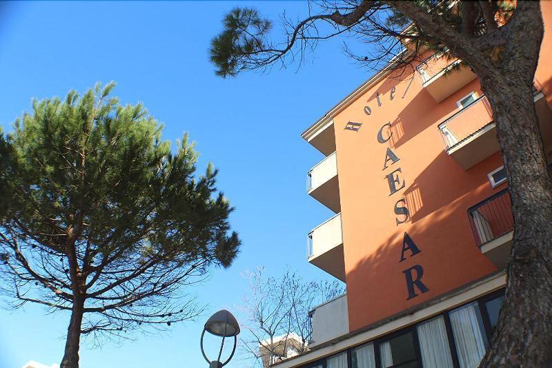 Hotel Caesar Misano Adriatico Bagian luar foto